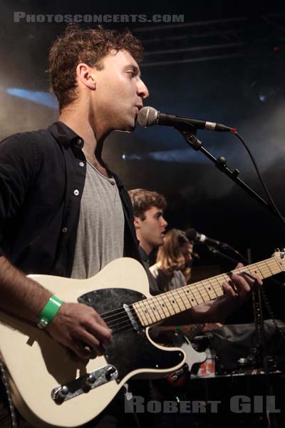 DAY WAVE - 2015-11-04 - PARIS - La Fleche d'Or - 